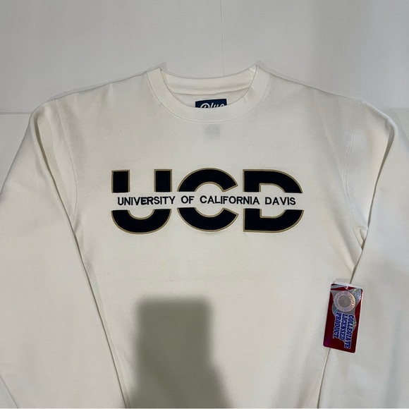 University of California Davis UCD Crewneck Sweatshirt White Size Small New - Picture 2 of 4